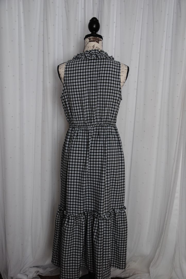 black and white Donna Morgan Midi dress tiered plaid black and white, 6
