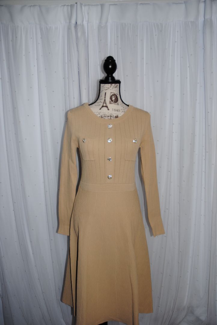 Beige Gracia Quilted A-Line Midi Dress NWT, M