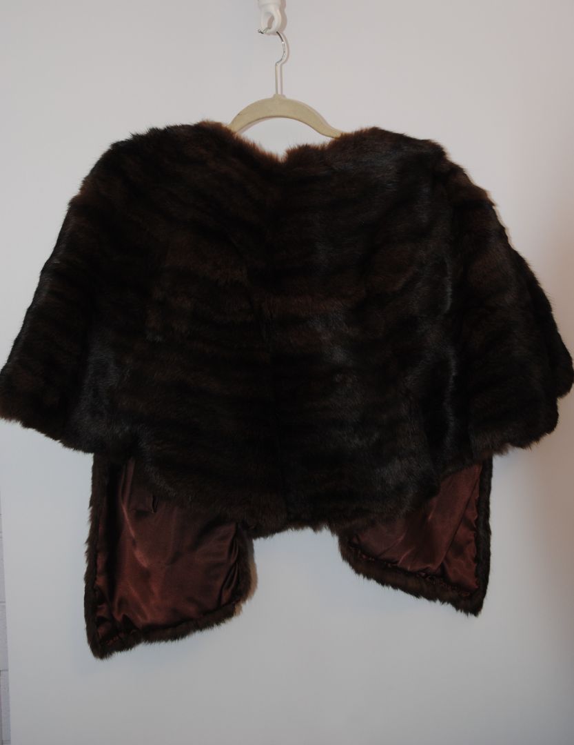 Brown Kerry Brooke Fashions mink bolero, Length: 22 in Bust (flat): 19.5 in Sleeve Length: 13 in Shoulder to Shoulder: 16 in