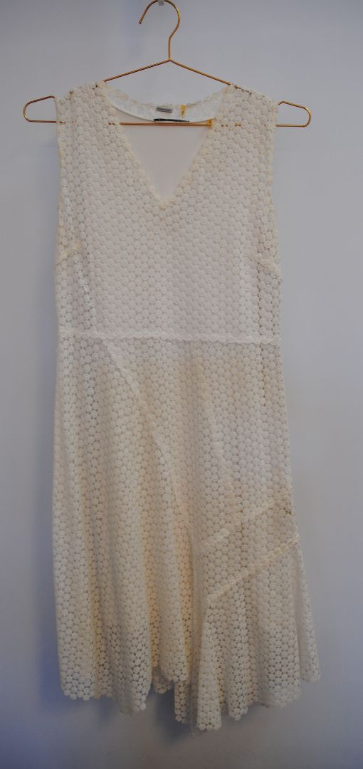 white Elie Tahari sleeveless dress, 6