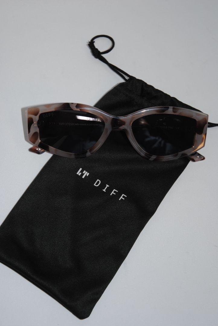 Tortise Pink Diff designer glasses, One Size