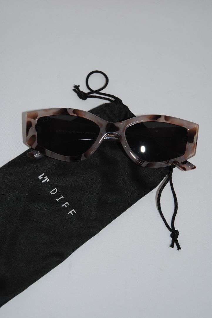 Tortise Pink Diff designer glasses, One Size
