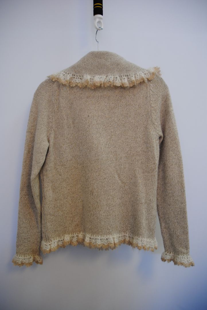 Oat Oscar dela Renta knit cardigan jacket, Length: 23β25 in Shoulder Width: 15β16 in Bust: 19β20 in (flat) Sleeve Length: 24 in