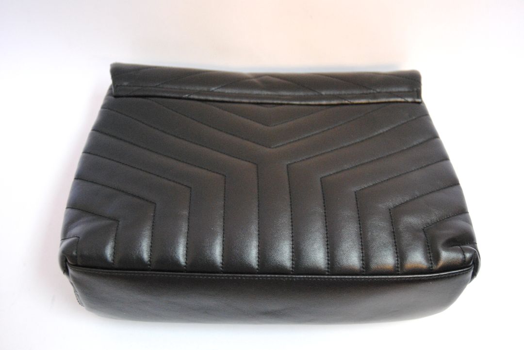 black and silver Saint Laurent loulou large calfskin, Length: 14 in (35.5 cm) Height: 10 in (25.5 cm) Depth: 5.1 in (13 cm) Strap Drop (Double Chain): ~11 in Strap Drop (Single Crossbody): ~19 in