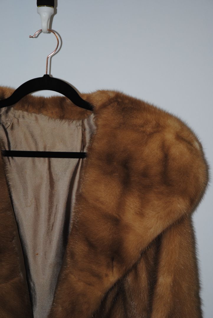 Vintage Genuine Mink Fur Coat with Satin Belt β Golden Honey Brown, One Size