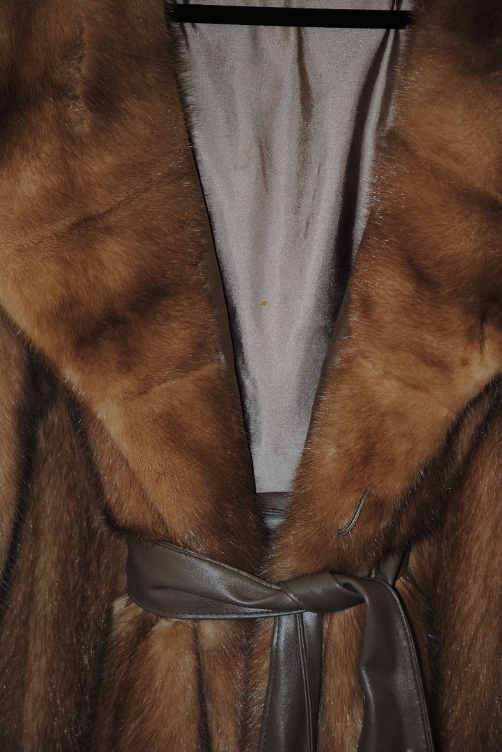 Vintage Genuine Mink Fur Coat with Satin Belt β Golden Honey Brown, One Size