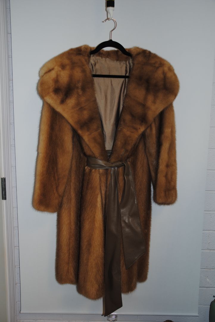Vintage Genuine Mink Fur Coat with Satin Belt β Golden Honey Brown, One Size