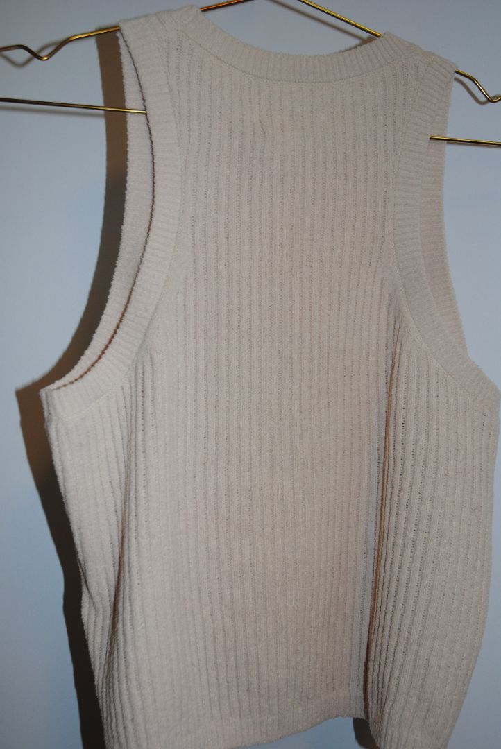 Cream UGG UGG Ribbed Cream Knit Sleeveless Top, L