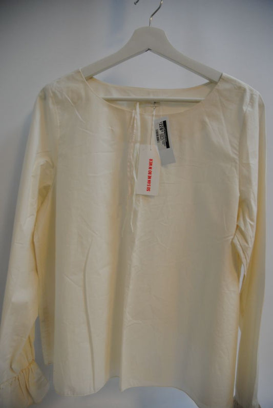 white Susanne Bommer Long Sleeve Blouse with Ruffle Cuffs, S