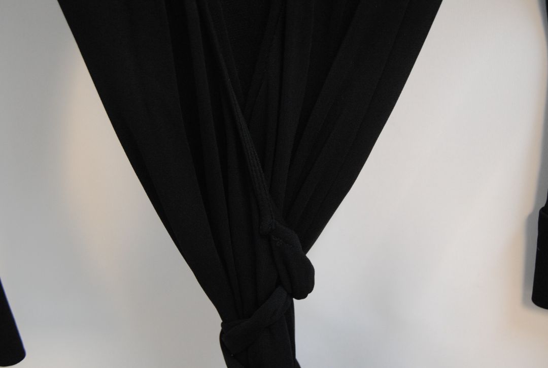 black Diane von Furstenberg jersey wrap dress, 8