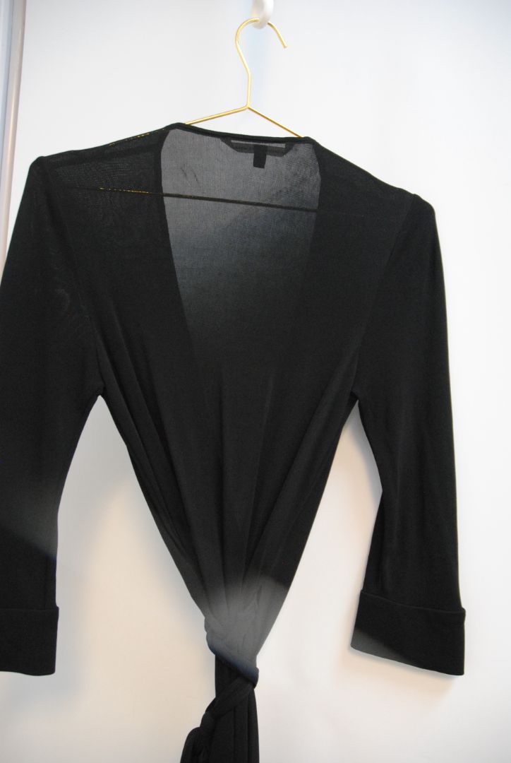 black Diane von Furstenberg jersey wrap dress, 8