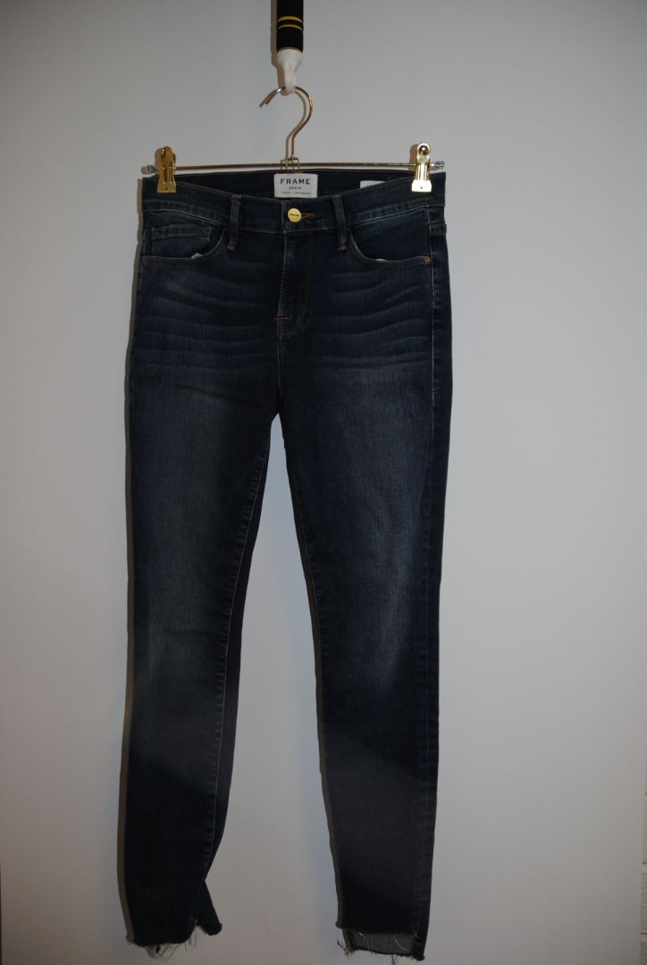 medium wash FRAME le skinny de jeanne, 25