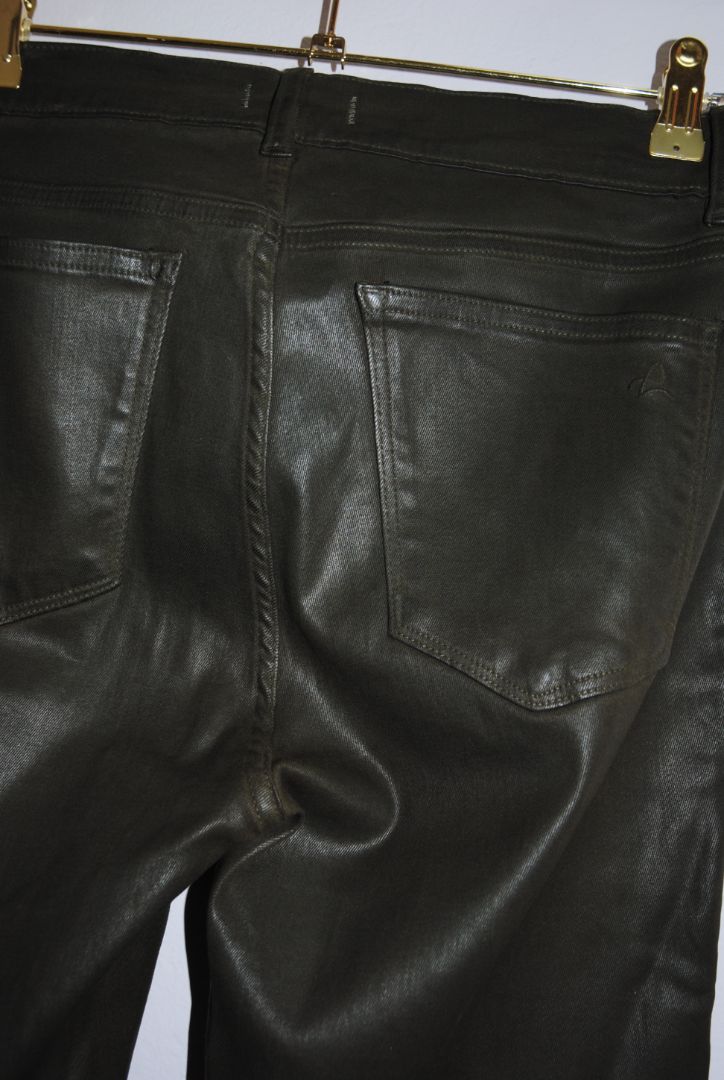 green DL1961 Mara straight leg, 31 waist