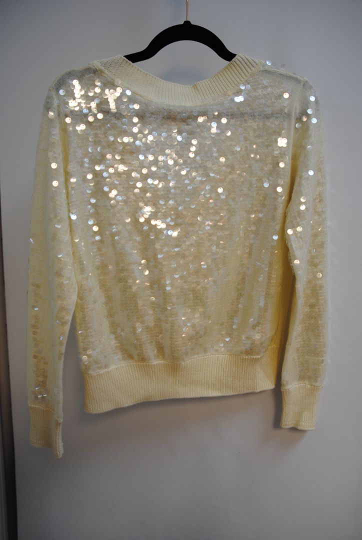 ivory Milly v neck sweater, M