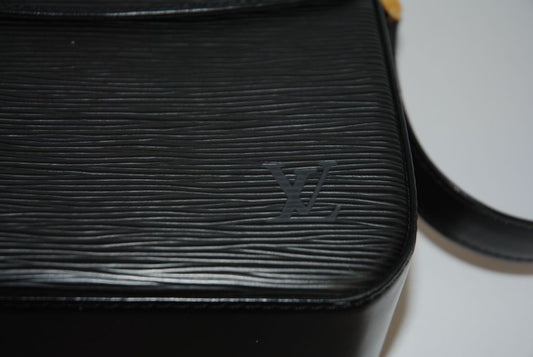 black Louis Vuitton Epi Leather shoulder  Bag, Dimensions (approx): 9” L x 7” H x 3” W (22.8cm x 17.8cm x 7.6cm) Strap Drop: 18” adjustable (45.7cm)
