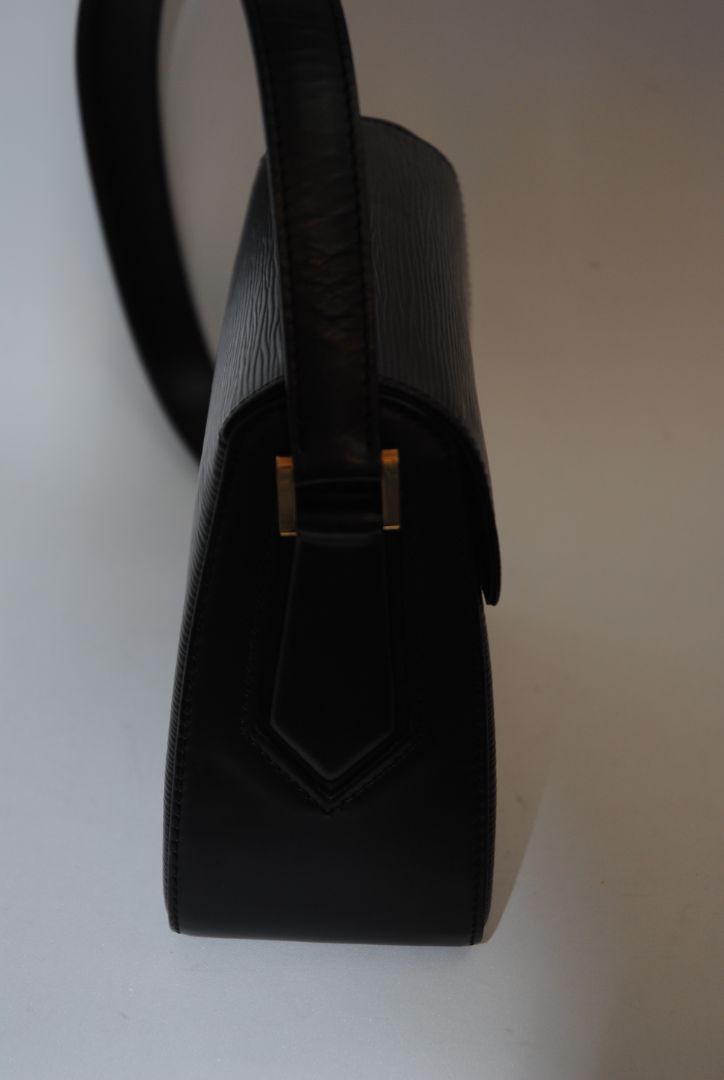 black Louis Vuitton Epi Leather shoulder  Bag, Dimensions (approx): 9” L x 7” H x 3” W (22.8cm x 17.8cm x 7.6cm) Strap Drop: 18” adjustable (45.7cm)