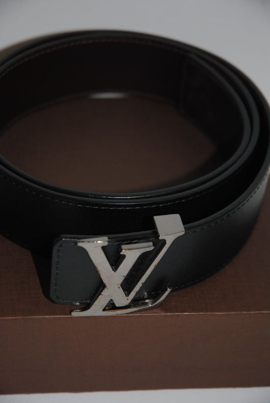 black Louis Vuitton Reversible Belt in Monogram Eclipse Canvas & Calf Leather:, Estimated Width: 40 mm (approx. 1.6 inches)