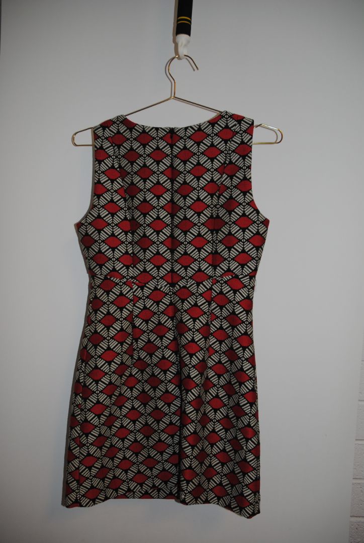 geometric black and red Milly sheath dress, 4s
