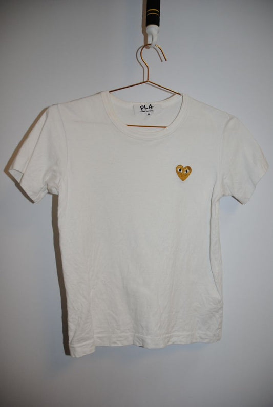 white Comme des Garçons PLAY heart logo tshirt, S