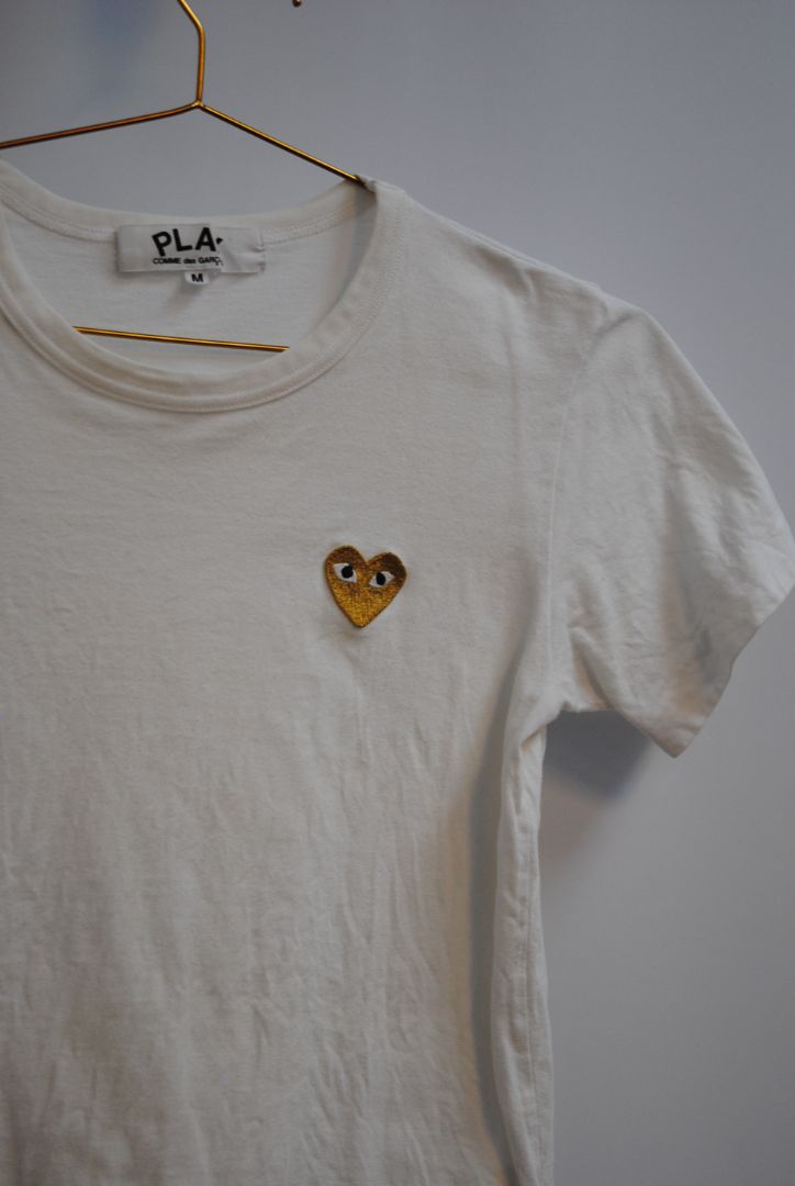 white Comme des Garçons PLAY heart logo tshirt, S