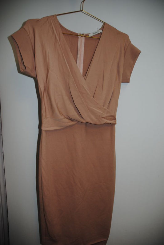 blush Max Mara draped sheath dress, Length: 40 in / 102 cm Bust: 34 in / 86 cm Waist: 28 in / 71 cm Hips: 36 in / 91 cm