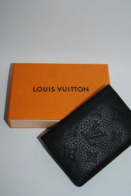 black Louis Vuitton Pocket Organizer, Width: 2.8 in (7.2 cm) Height: 4.3 in (11 cm) Depth: 0.4 in (1 cm) Fit: Compact – fits easily in any pocket or micro bag