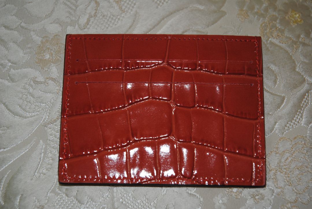 brown Longchamp Croc-Embossed, Height: 3 in (7.5 cm) Width: 4 in (10 cm) Depth: 0.25 in (0.6 cm)