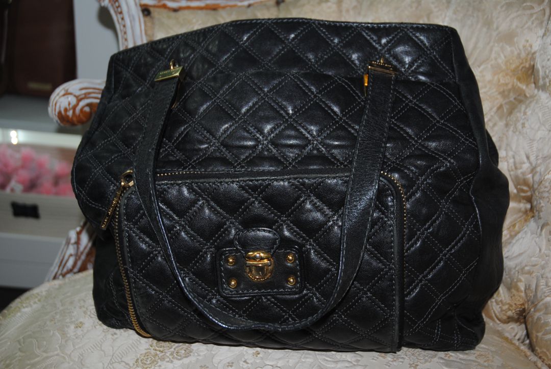 black Marc Jacobs Quilted Leather Tote Bag, Height: 13 in (33 cm) Width: 15 in (38 cm) Depth: 6 in (15 cm) Handle Drop: 8 in (20 cm)