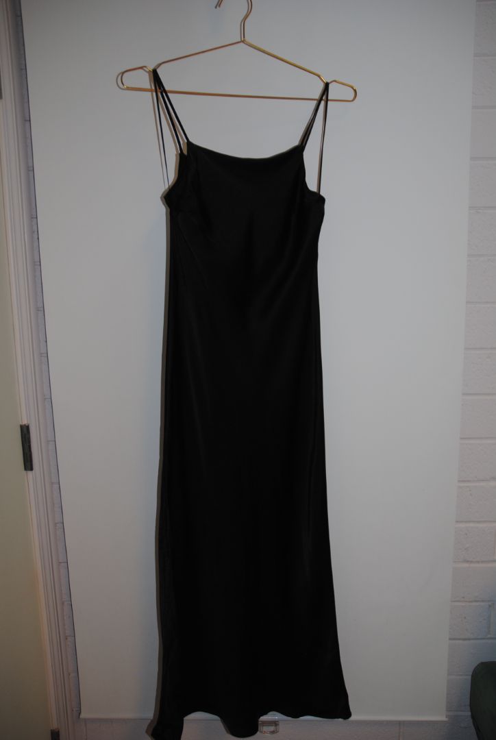 black Zara midi dress, S
