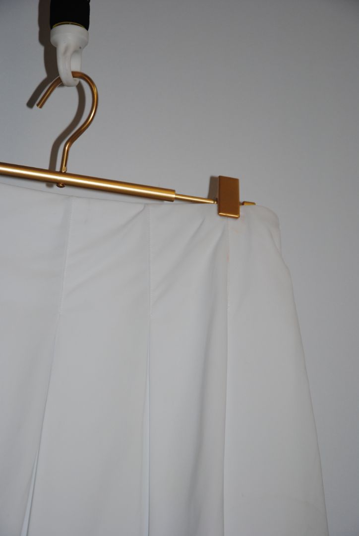 white Wilson pleated white skirt, S