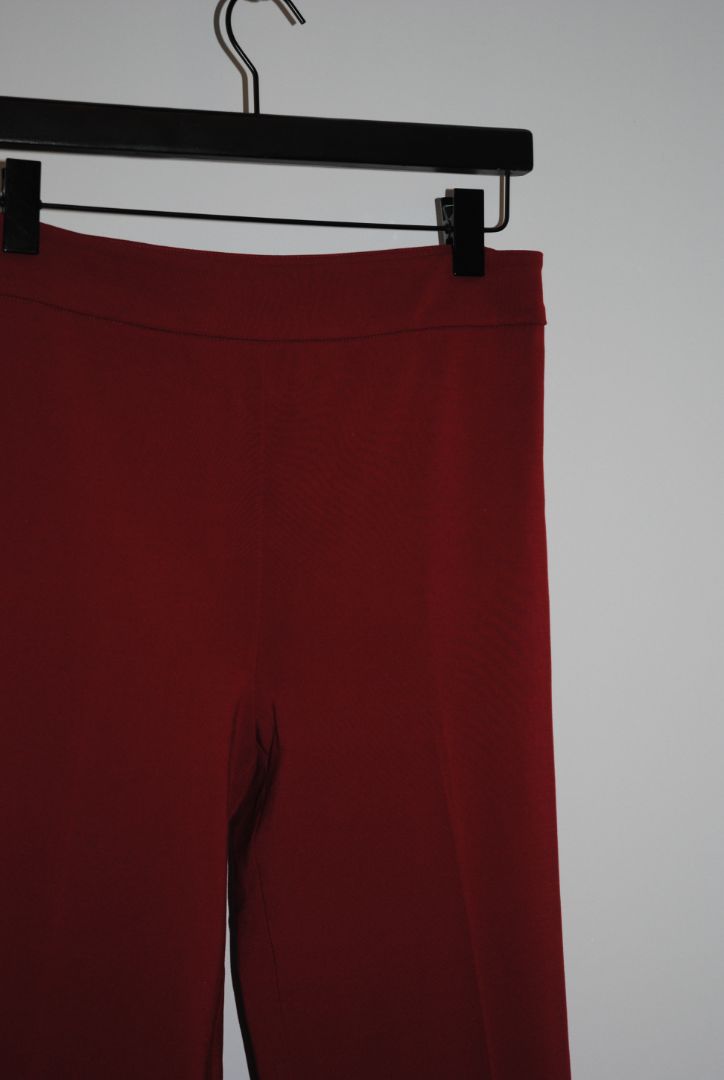 red Reformation wide leg pants, 📏 Dimensions (Approximate, Size Small): Waist: 26–27 in (elastic/stretch fit) Inseam: 30 in Rise: 10 in Length: 39 in Leg opening: 9 in