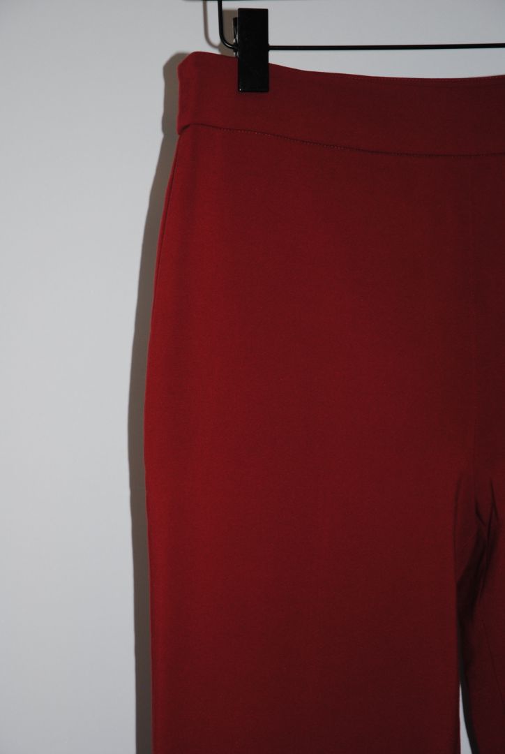 red Reformation wide leg pants, 📏 Dimensions (Approximate, Size Small): Waist: 26–27 in (elastic/stretch fit) Inseam: 30 in Rise: 10 in Length: 39 in Leg opening: 9 in