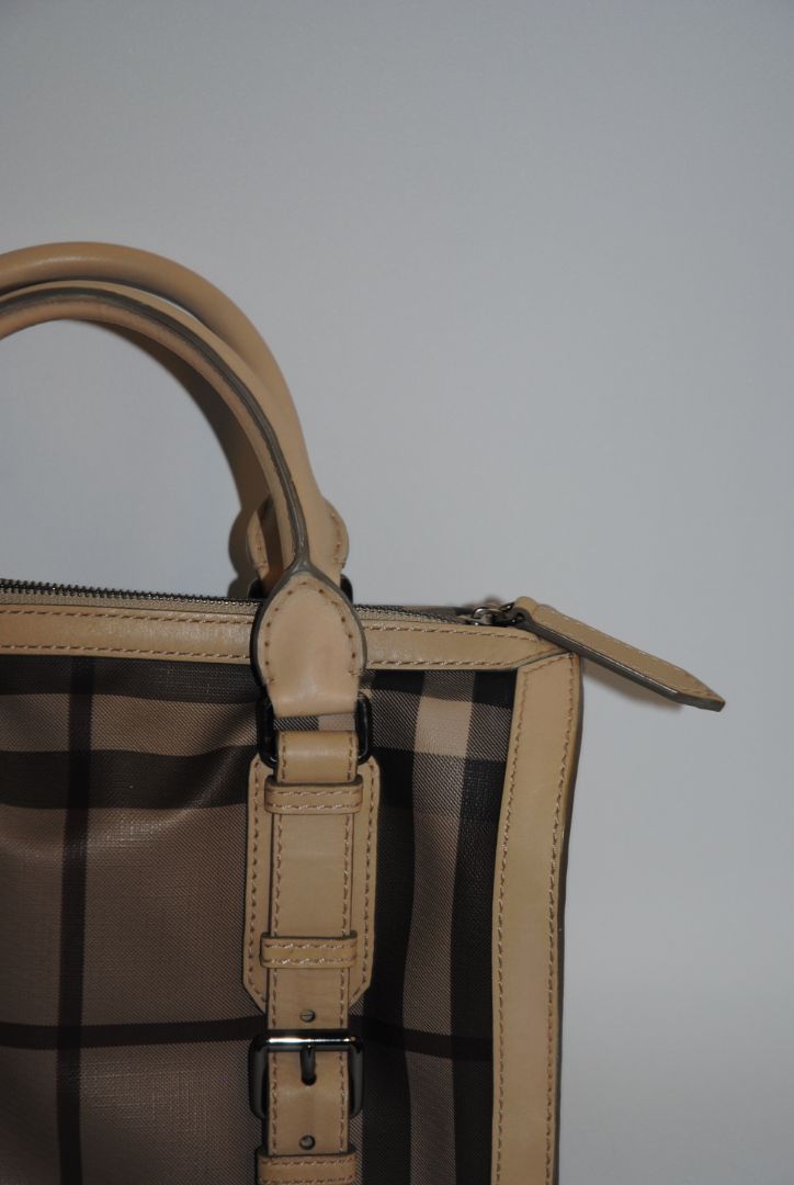 beige and gray Burberry bowling bag, 📏 Dimensions Height: 8” (20 cm) Width: 12” (30.5 cm) Depth: 6.5” (16.5 cm) Handle Drop: 4” (10 cm)