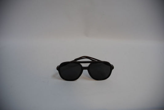 black and silver Gucci brow bar aviator, Lens/Bridge/Temple measurements: Approx. 60 mm / 14–17 mm / 145 mm