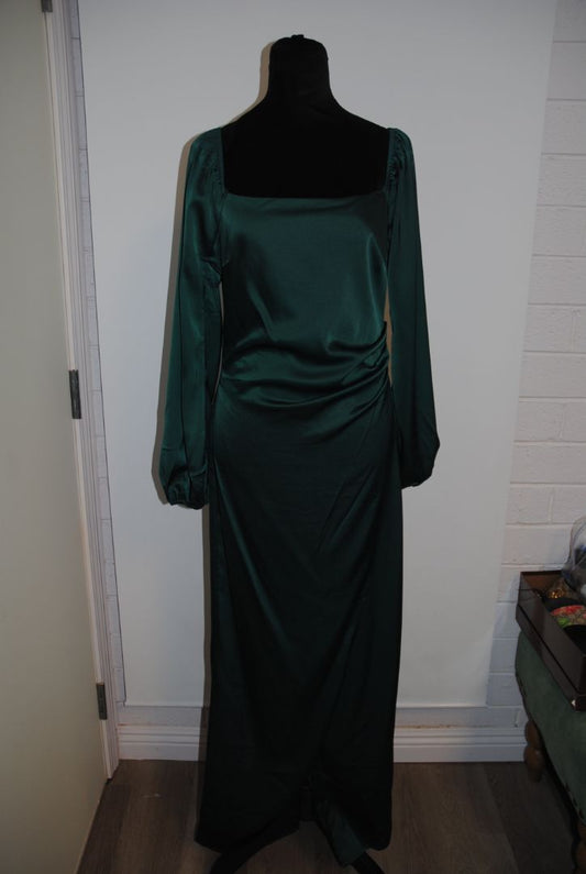 green Lulus long sleeve formal satin dress, M