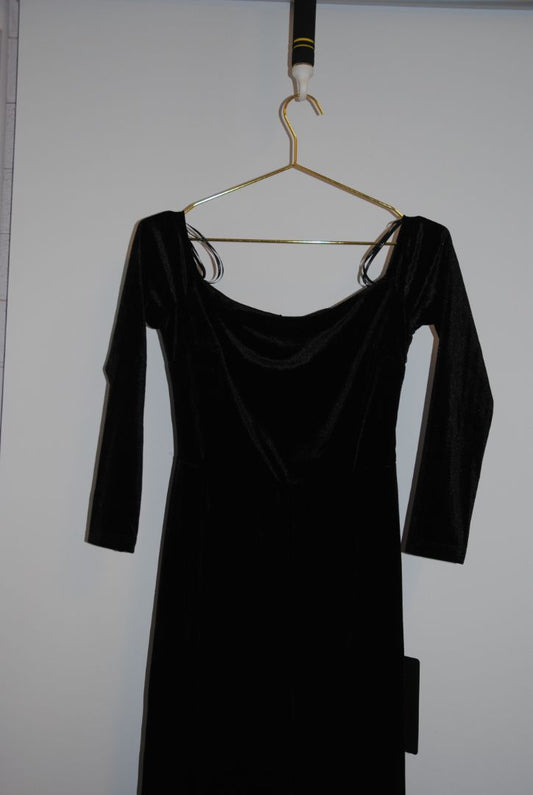 black Lulus velvet bow detail jumpsuit, S