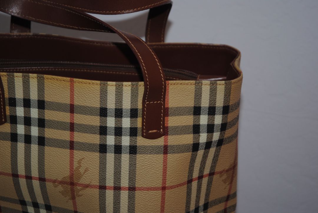 nova check Burberry nova check zip tote bag