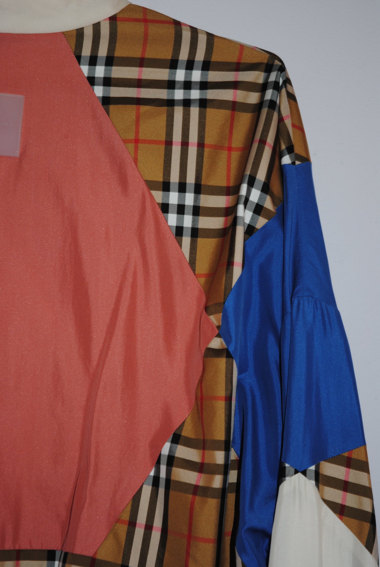 multi color Burberry windbreaker jacket, L