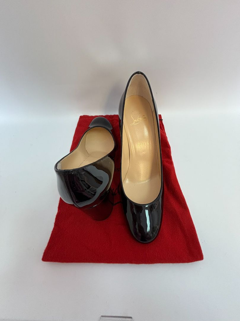 black patent Christian Louboutin patent heels, 39.5 EU