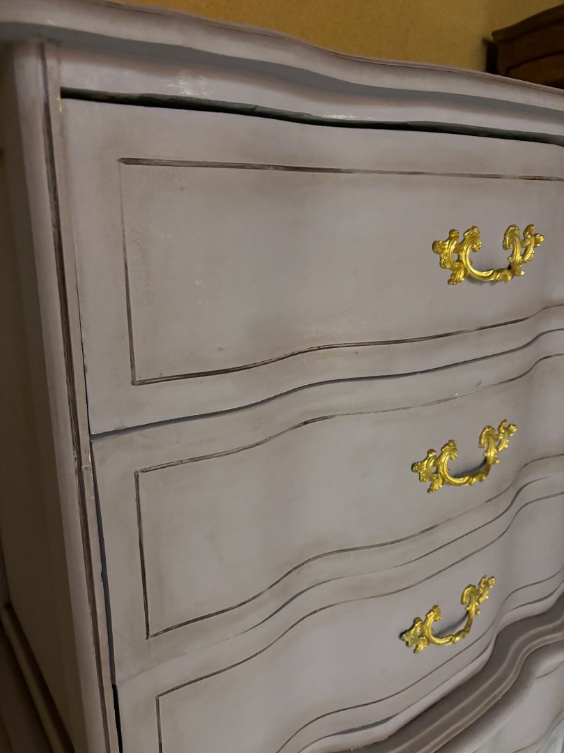 Vintage Lavender dresser (In Store Pick Up Only)