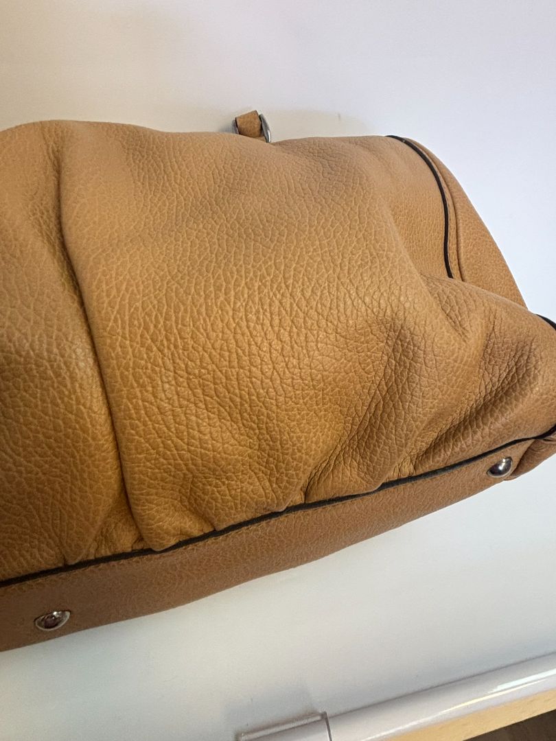 tan Gucci hobo bag, 16 x 10x 5 approx handle 9 inches