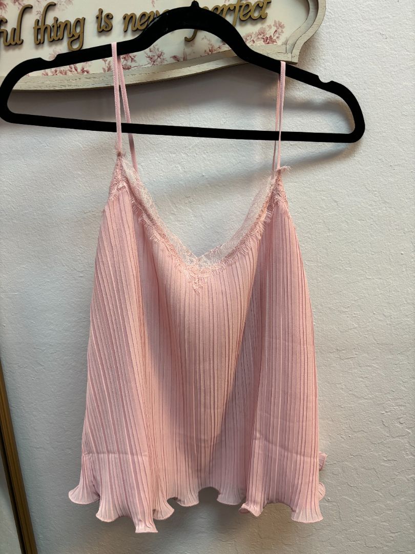 pale pink Lush Pale pink flowy camisole, M