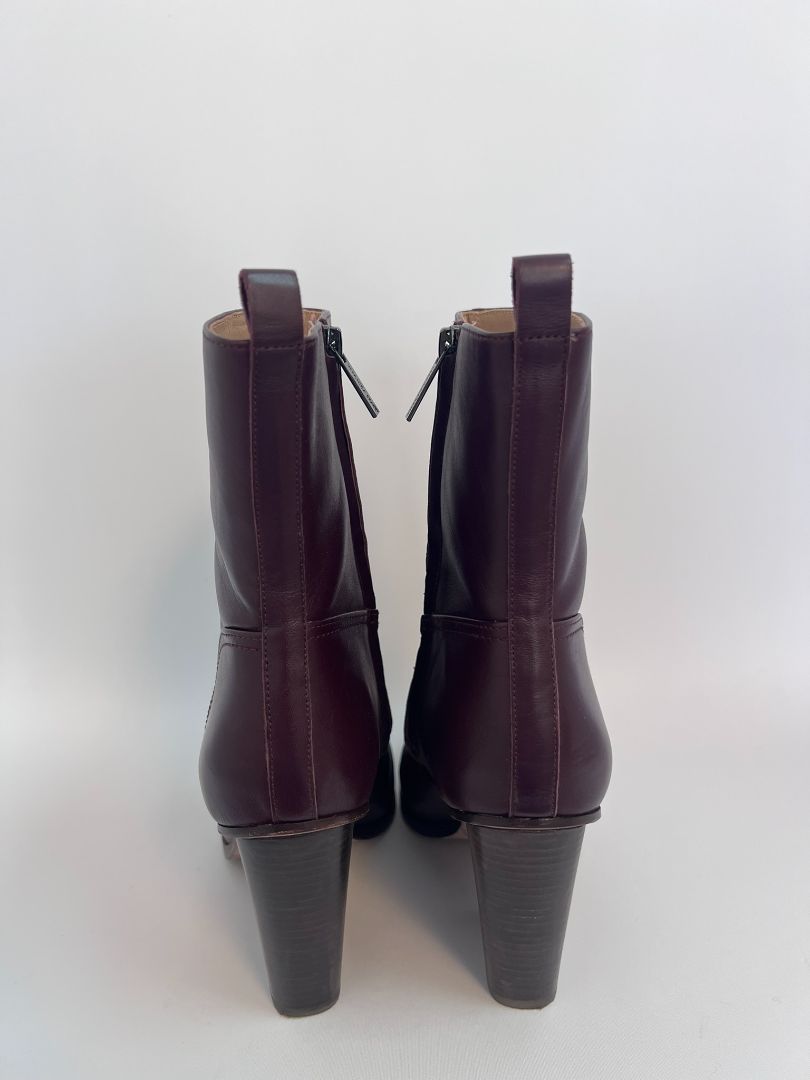 burgundy Veronica Beard faux leather heeled booties, 10M