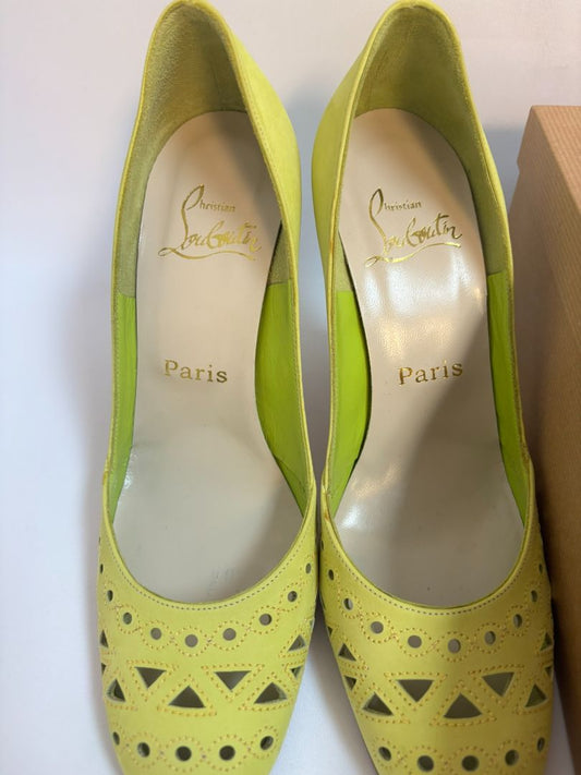 apple green Christian Louboutin round toe heels, 36
