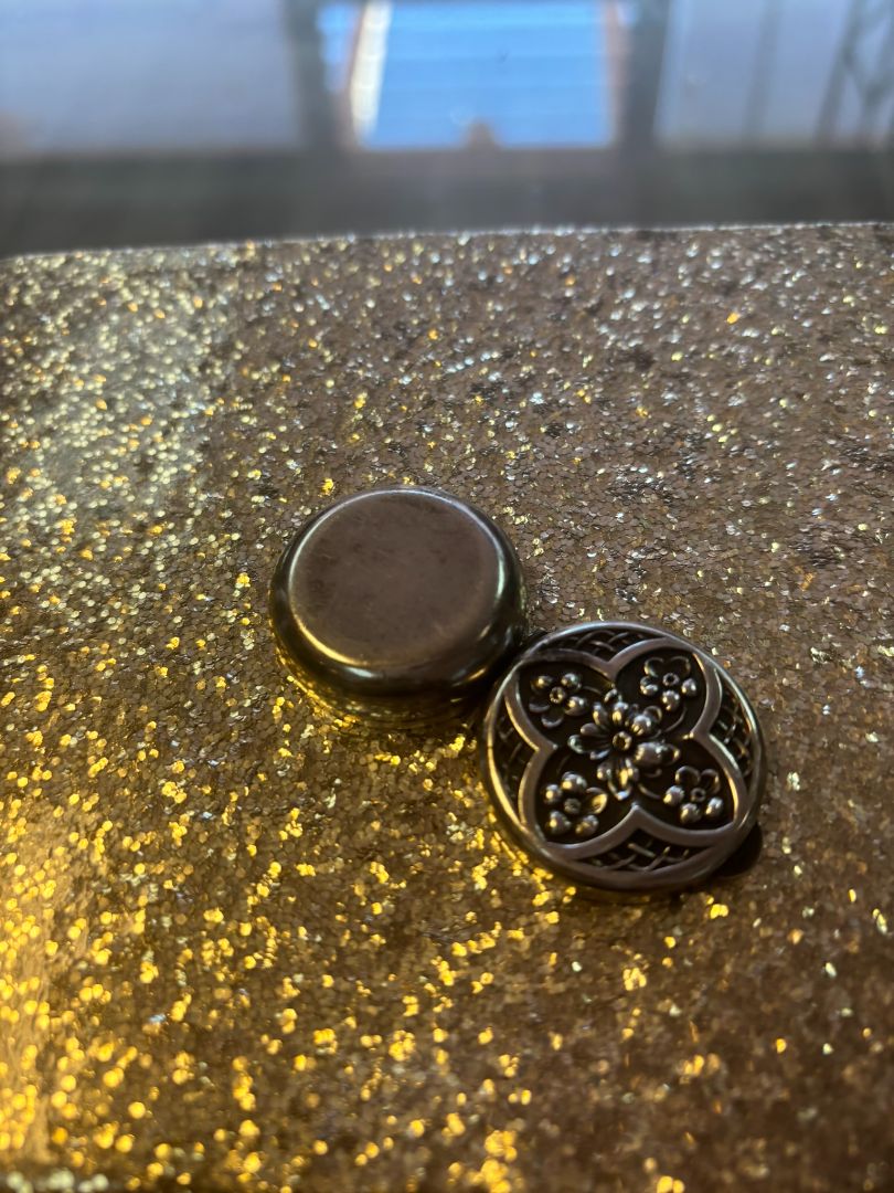 sterling silver NA pill box, π Dimensions (approx.): Diameter: 1.5 inches (3.8 cm) Depth: 0.6 inches (1.5 cm) Opening: Hinged lid with secure snap closure