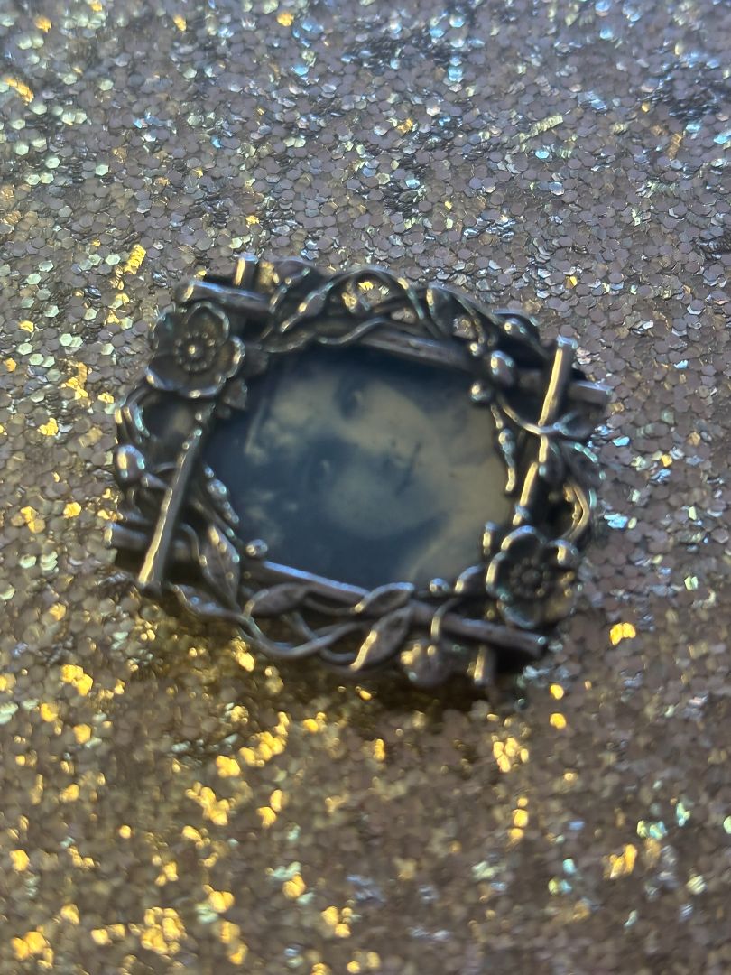 silver NA vintage brooch, π Dimensions (approx.): Height: 2 inches (5.1 cm) Width: 1.5 inches (3.8 cm) Pin Back Closure
