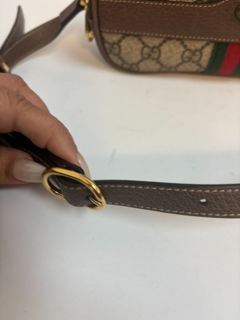 monogram GUCCI Ophidia Supreme small crossbody, Length: 7.5 in Height: 5 in Depth: 2.5 in Strap Drop: 22 in (adjustable crossbody length)