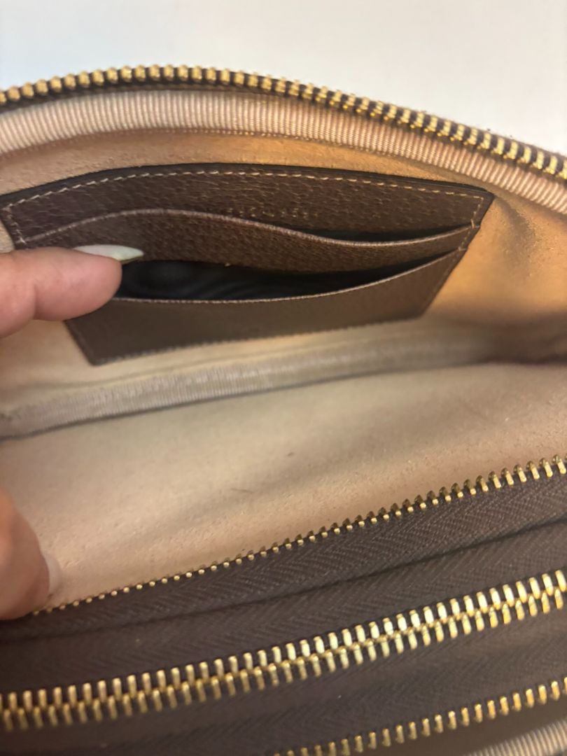 monogram GUCCI Ophidia Supreme small crossbody, Length: 7.5 in Height: 5 in Depth: 2.5 in Strap Drop: 22 in (adjustable crossbody length)