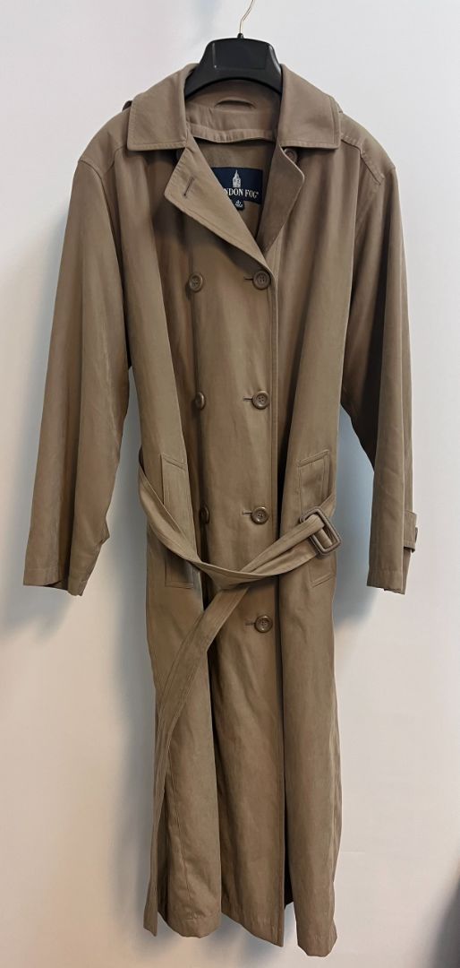 beige London Fog long coat, 4P