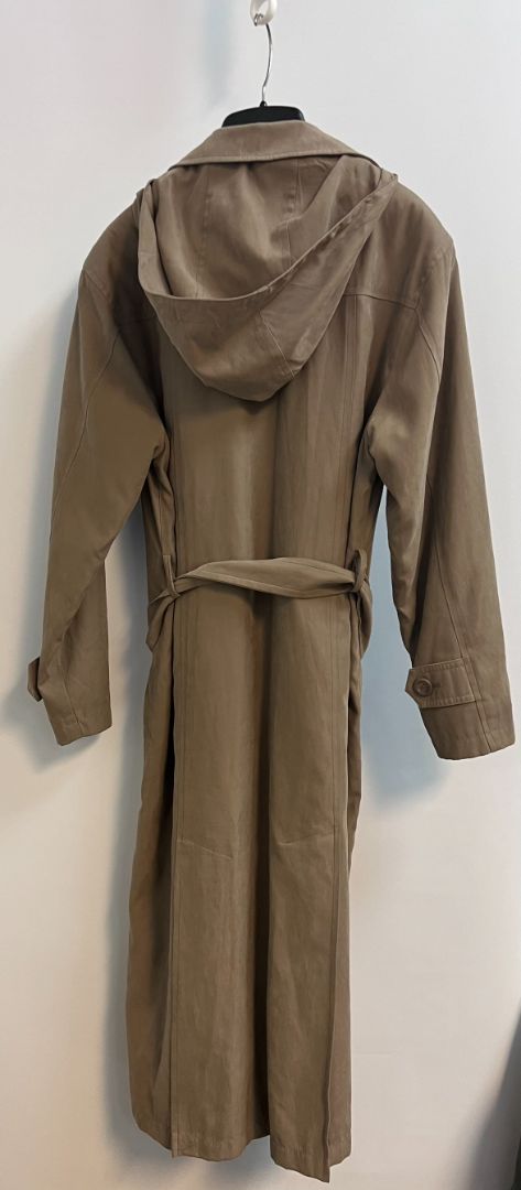 beige London Fog long coat, 4P